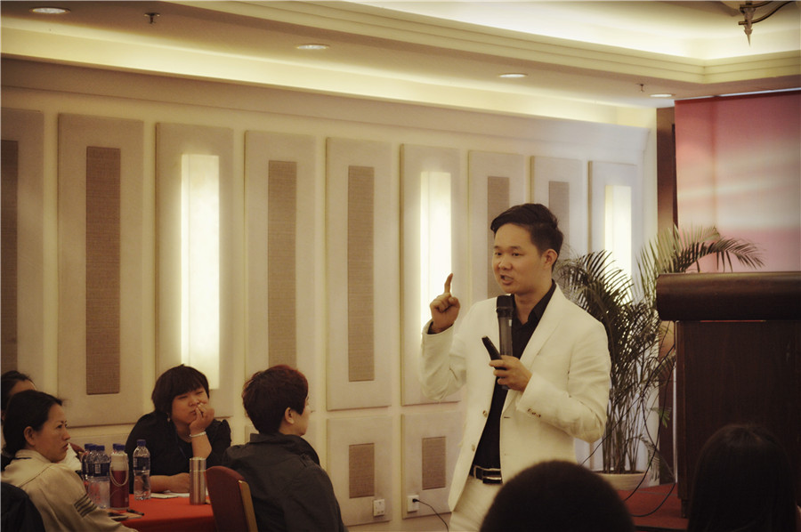 yanshuocn12pic01.jpg
