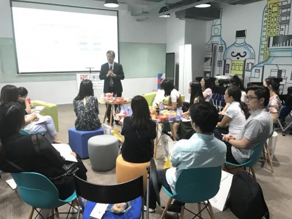 员工晋升中层管理后,如何高效适应工作